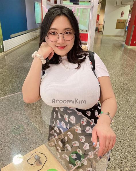 aroomikim porn|MEGA TITTY BJ .